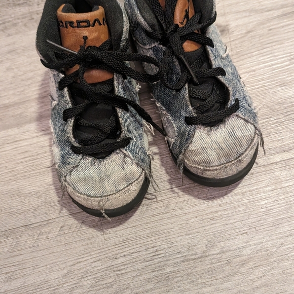 Jordan 6 Denim Boys size 10 - Picture 2 of 4